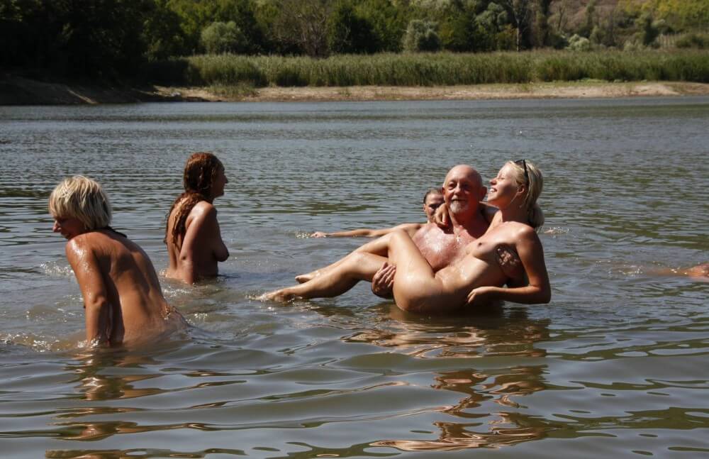 Naturist Family Event # 25 - Nudity helps us better understand ourselves and those around us