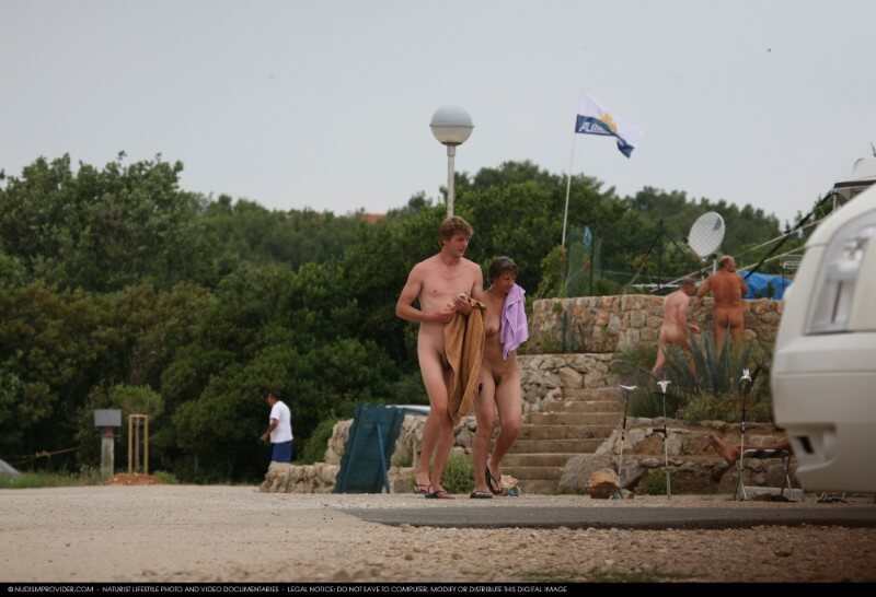 Nudism Family Indian Summer Painting photo gallery - The idea of being naked is good