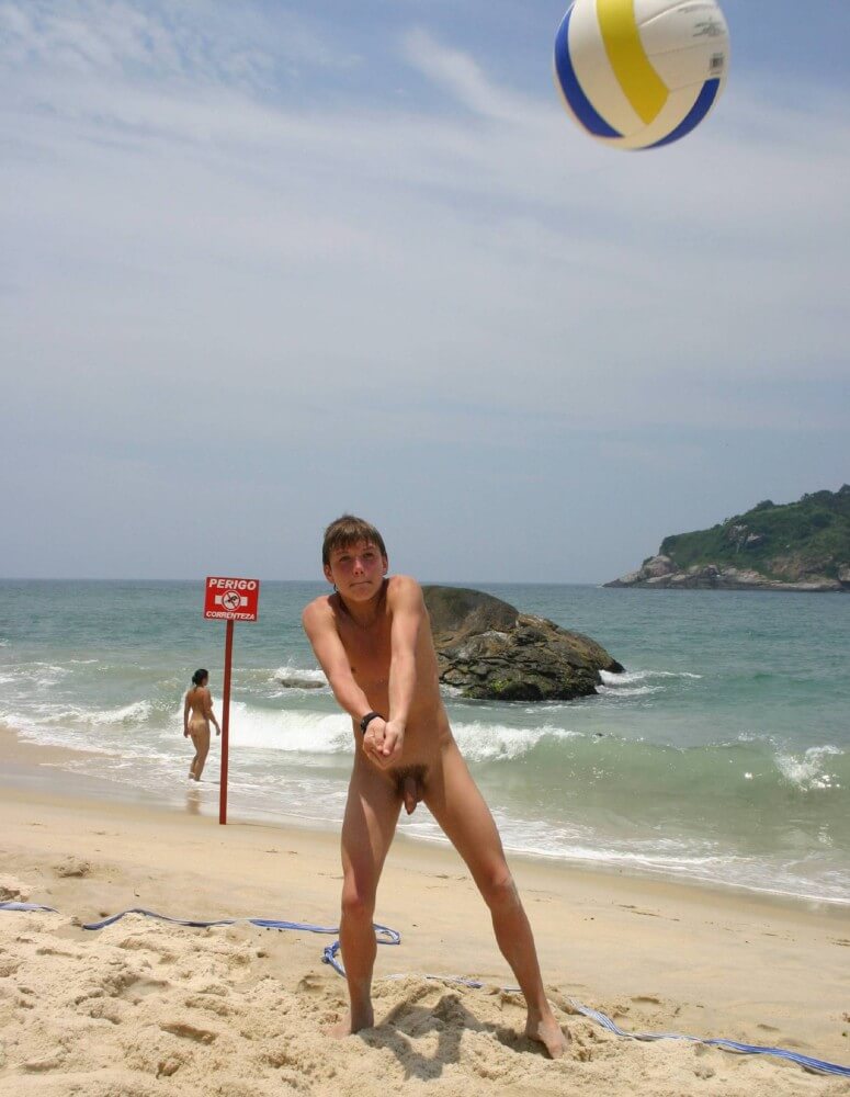 Brazilian val-ball goddess - Naturism and respect for nature