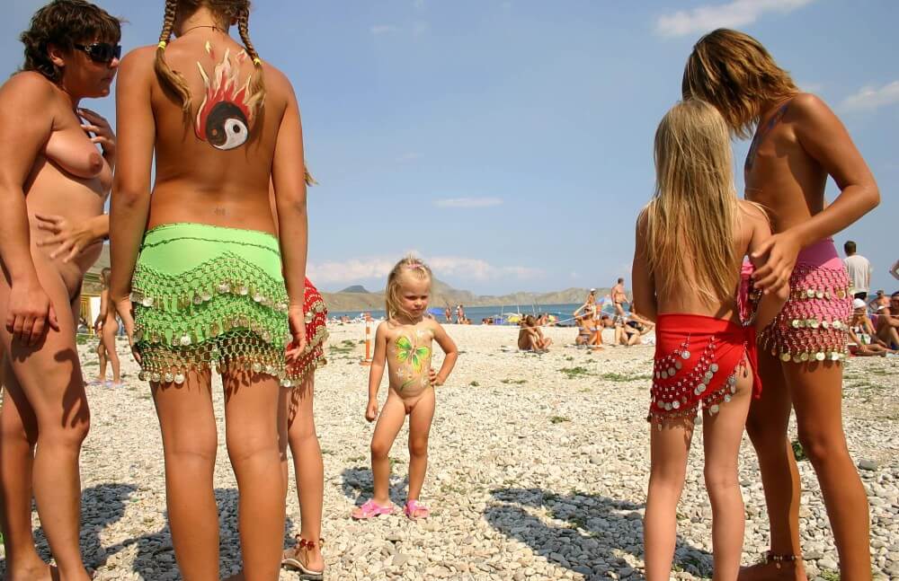 Pageant Model Profile One pics - Watching naked nudists
