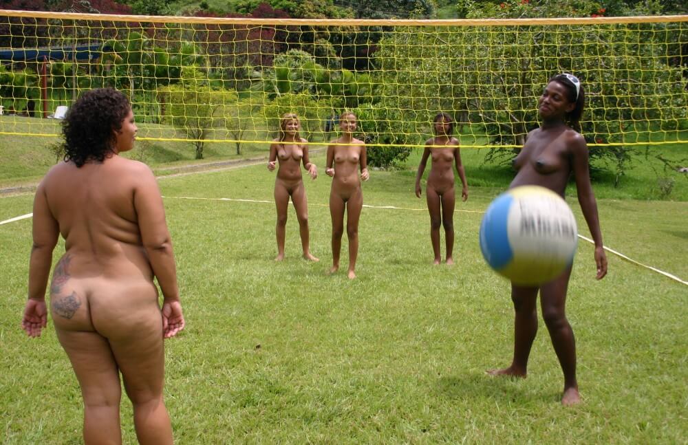 Brazilian Outdoor Sports photos - Nudism contributes to the strengthening of psychological health
