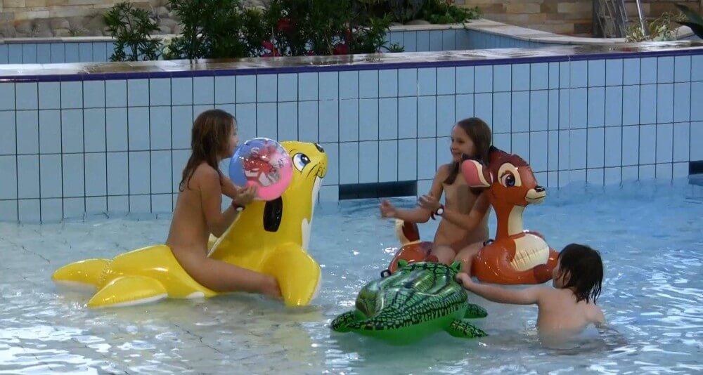 Aqua Extravaganza 1 Full HD - Overcoming shame and awkwardness when taking off clothes