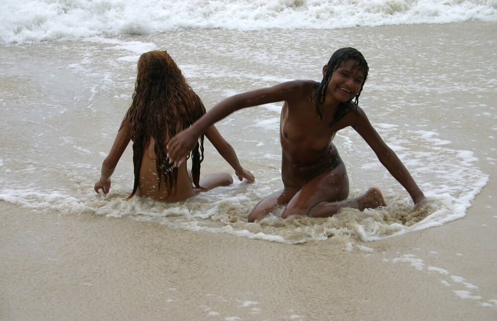 Brazilian Sand Playground pics - Completely naked people on planet Earth