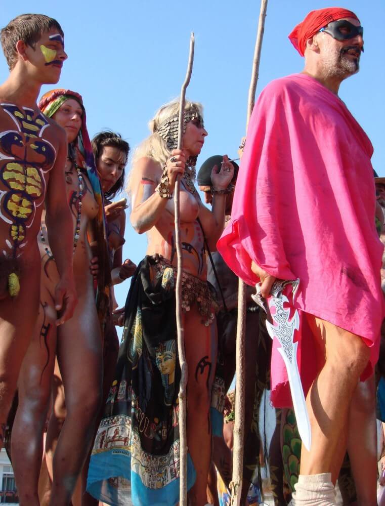 Neptune Day Mountain Top pics - Types of recreation in nudist and naturist resorts and parks