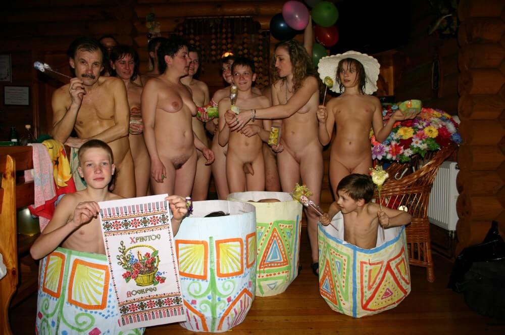 Easter Group Memories pics - Nudity is an expression of natural beauty and harmony