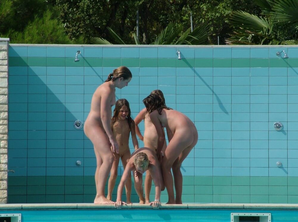FKK Outdoor Children Pool pics - The nudist community strives for tolerance