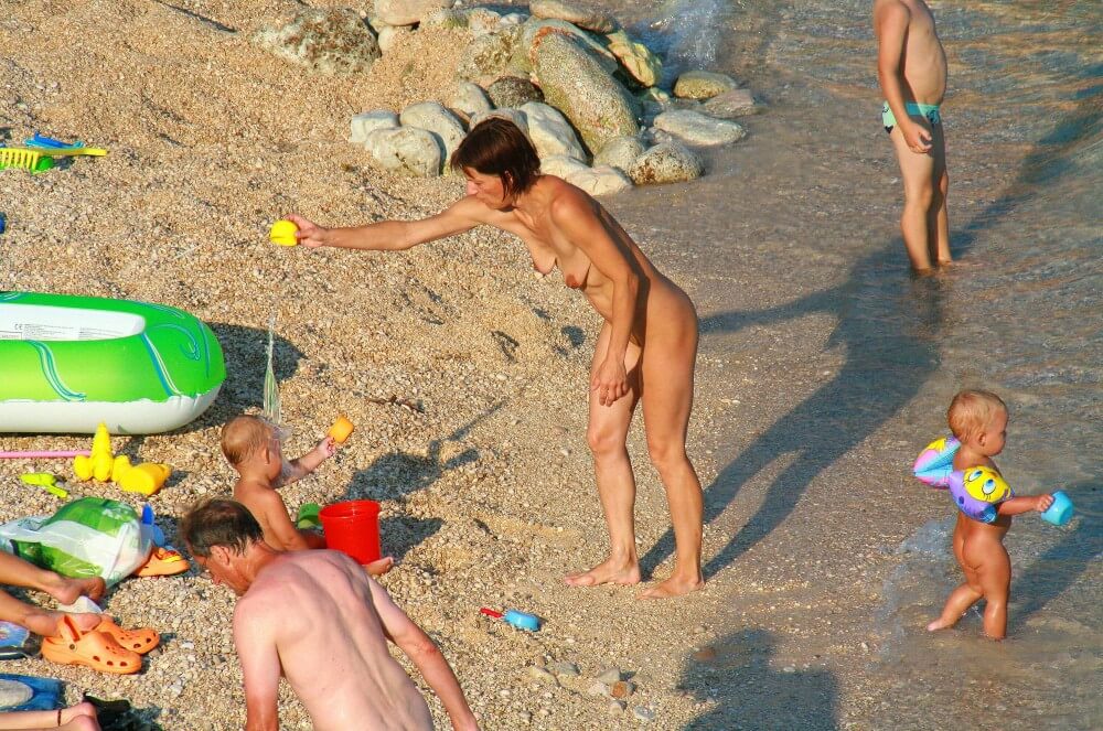 Ula Naturists Beach photo gallery - Naturism as a protest against puritanical moral norms