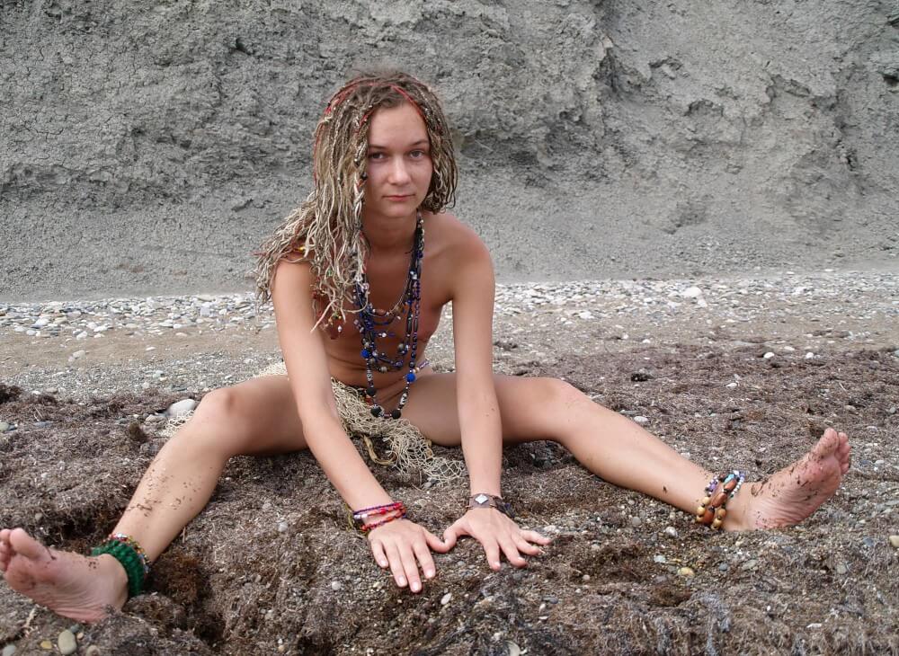 Naturists Rocky Stream Pixie Girls photos - Many naturists are members of Green parties or various environmental movements