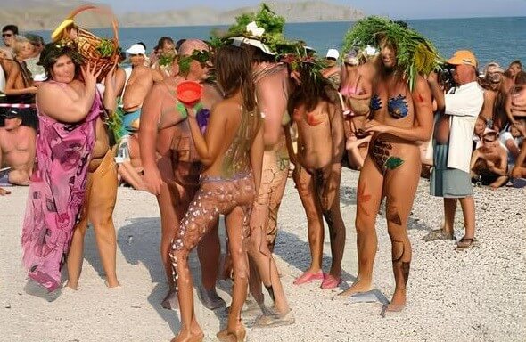 Premium Content # 34 - One of the most striking examples of naturism