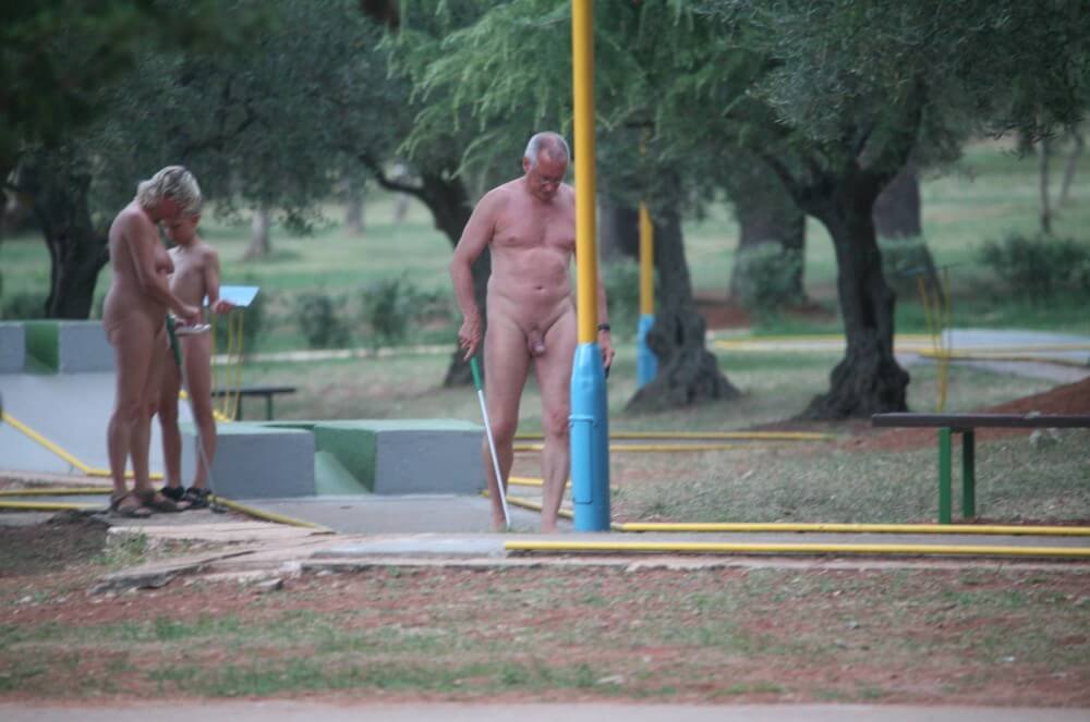 Mini-Golf Nude Participants pics - People seek unity with nature through naturist practices