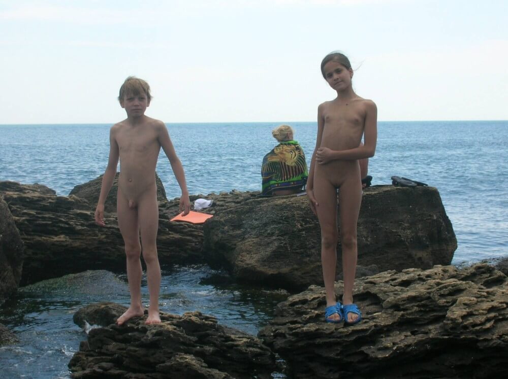 Beach Rocking Profile pics - Naturists view nudity as a philosophy of life