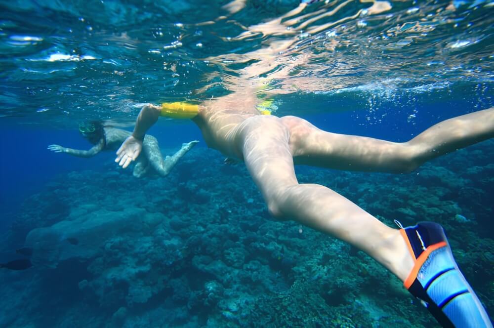 Nudism on the Red Sea photo gallery - Nudity helps you understand yourself and respect others