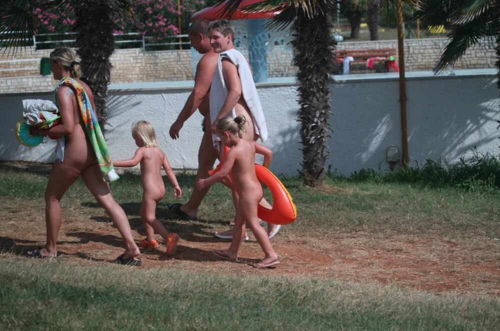 Naturist Family Movement pics - Getting rid of swimsuits