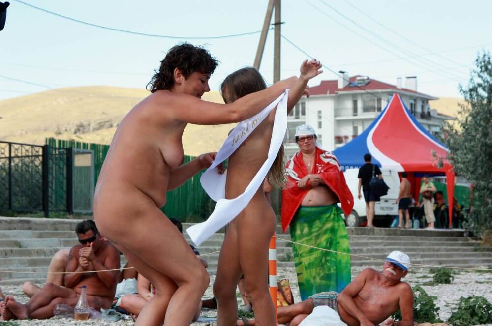 Presenting Mini Awards photos - Unrestricted freedom as the core value of nudism