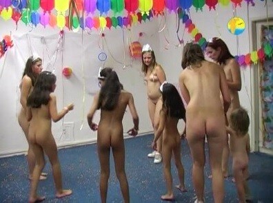 Naturist Freedom: Princess - Home naturism in all its glory