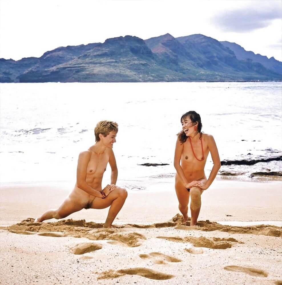Retro naturism photos - One of the most striking examples of naturism