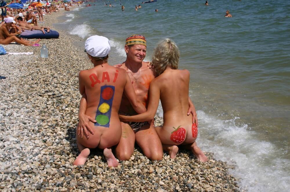 Bold Outdoor Nude Poses pics - Naturism as a way to connect with nature and achieve inner harmony