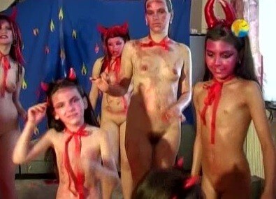 Naturist Freedom: Bu Bu Bu - Advocates of naturism and nudism live in harmony with nature