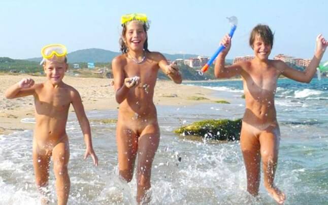 Naturism photo gallery # 27 - Mutual respect is an important part of the naturist community