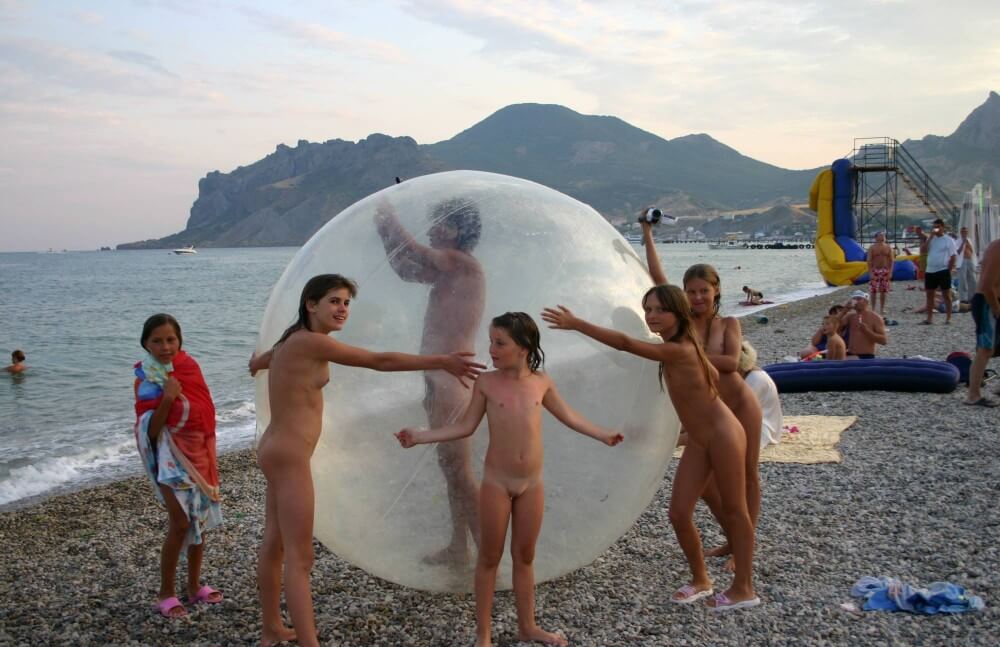 Pics Walk on the Beach Balloon - The concept that the naked body is part of the natural world and deserves respect is important