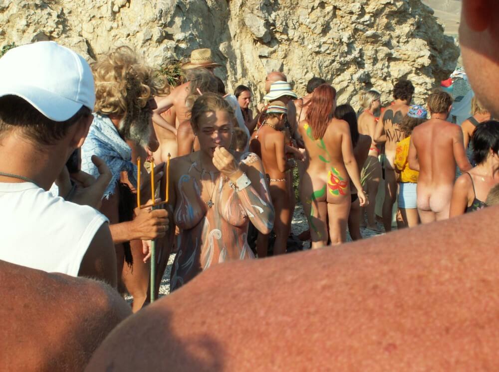 Neptune Day Side Views photos - People in a State of Complete Nudity