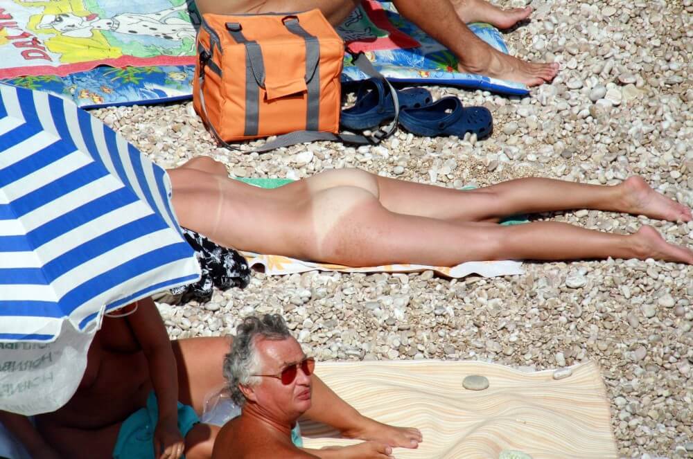 Naturists Beach Relaxation pics - Nudism has been around for a very long time