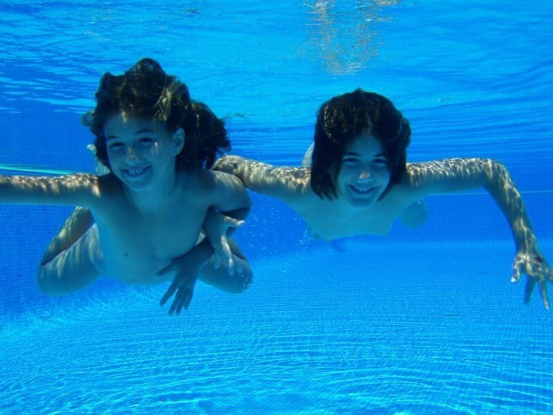 Nudism Shoot Observation photos - Naturists live in harmony and tranquility