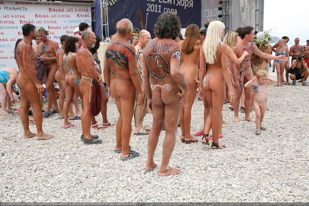 Premium Content 48 - Naturism enthusiasts choose the natural world