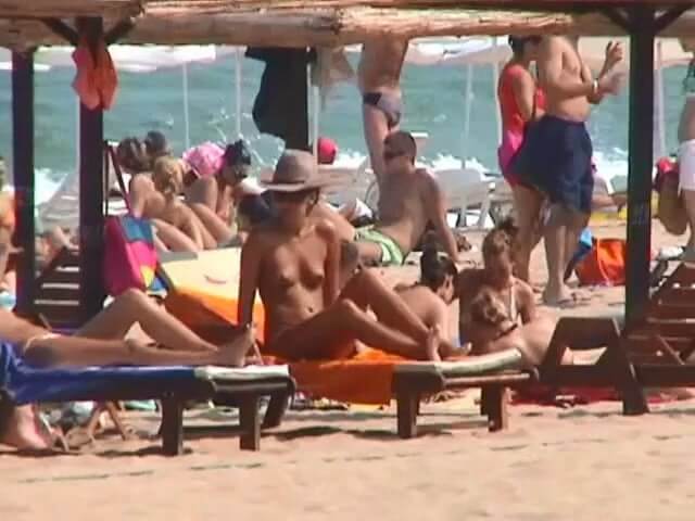 Beaches of solar Bulgaria - Nudists strive for inner harmony and peace of mind