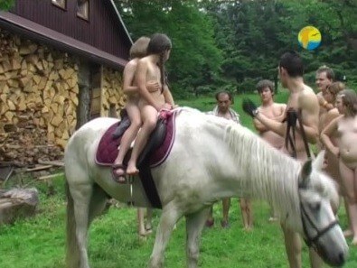 Naturist Freedom: In the Sun - Nudism in the Modern World