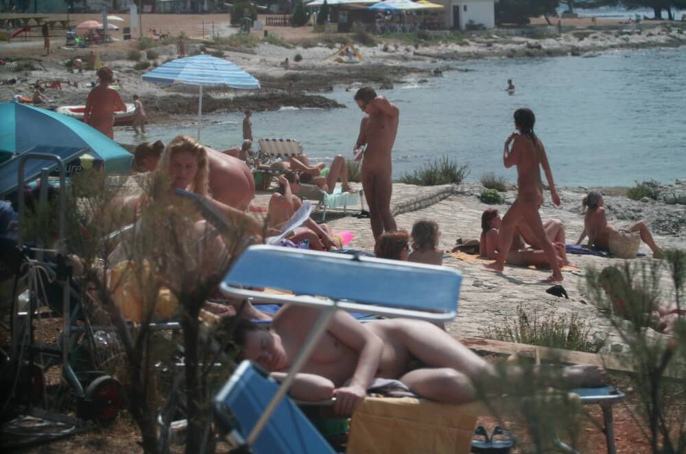 Nuda Beach Wide Outlook pics - Naturism and nudism value openness of mind and body