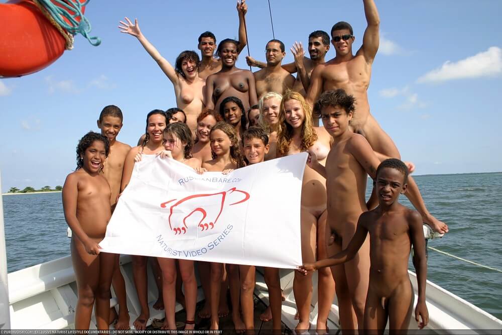Naturism photo gallery # 59 - I attended a nudist gathering