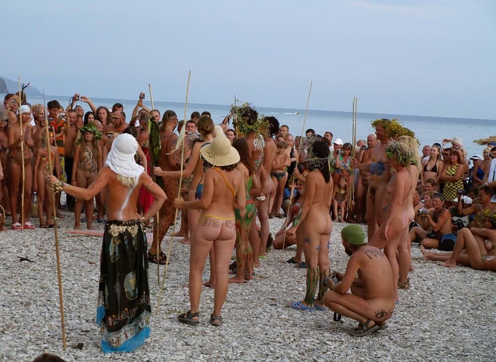 Naturist Party Mega Bash pics - Nudism strengthens friendships and mutual respect among people